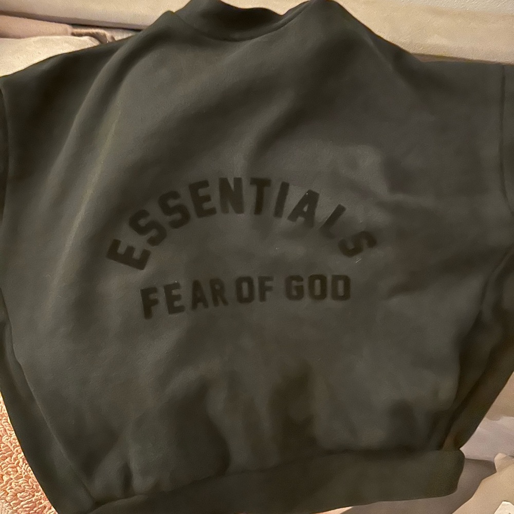 Essentials Black Sweatshirt